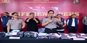 Polda Jambi Ungkap Peredaran Narkotika Skala Besar, Sita 20 Kg Sabu dan Ribuan Butir Ekstasi