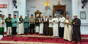 Wakapolda Jambi Laksanakan Sholat Subuh Keliling, Ajak Masyarakat Jaga Kamtibmas dan Lindungi Generasi Muda