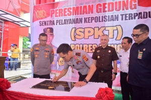 Kapolda Jambi Resmikan Gedung Baru SPKT dan Tinjau SPPG Polres Bungo