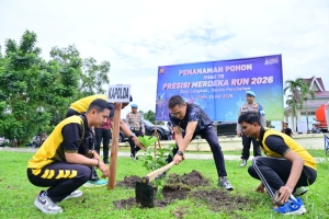Road to Presisi Merdeka Run 2026, Polda Jambi Tanam Pohon Wujud Nyata Kepedulian Lingkungan