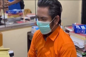 Pengasuh Pesantren Cabuli dan Perkosa 7 Santriwati, 1 Diantaranya Melahirkan