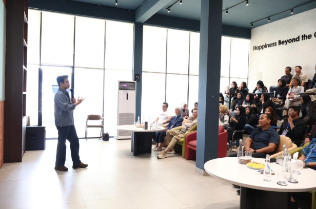 Perkuat Marketing Bagi Pelaku Ekraf, Wawako Diza Buka Workshop Multimedia Digital Bagi Milenial