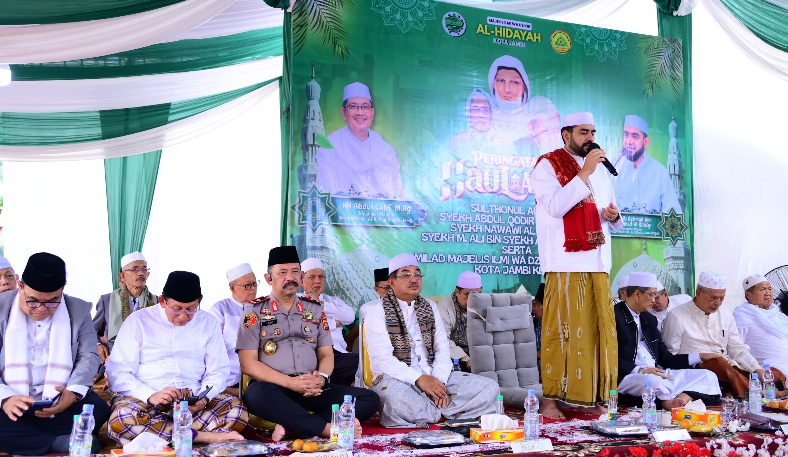 Wakapolda Jambi Hadiri Haul Akbar Syekh Abdul Qodir Al Jailani dan Harlah Majelis Al-Hidayah ke-7