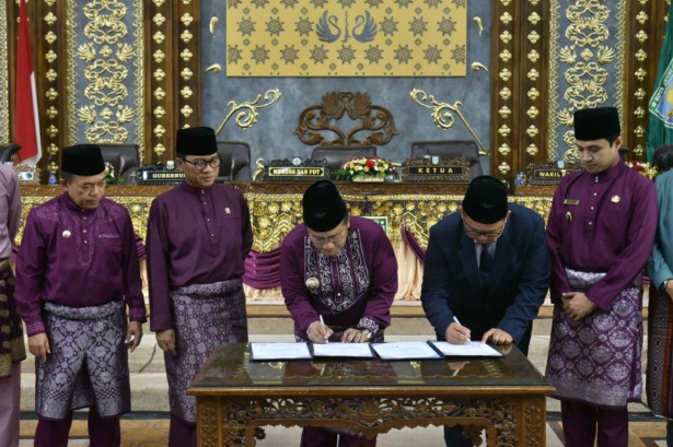 Paripurna Istimewa HUT Pemkot Jambi dan Hari Jadi Tanah Pilih, Wali Kota Maulana Paparkan Capaian Kinerja 